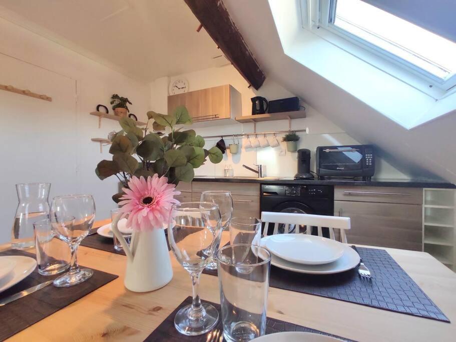 Equidia Compiegne Free Parking Wifi Self Check-in Apartment *